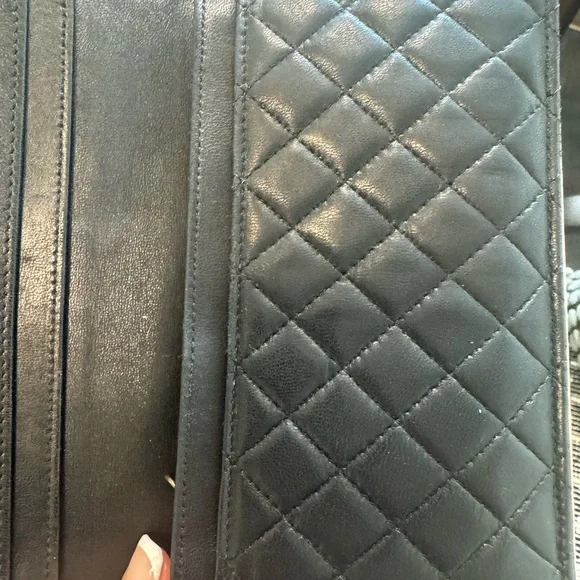 CHANEL Black Leather Wallet - Picture 9 of 10